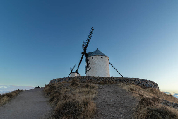 Consuegra Rustic Charm and Windmills: A Journey Through Spains Picturesque Countryside - Фото, зображення