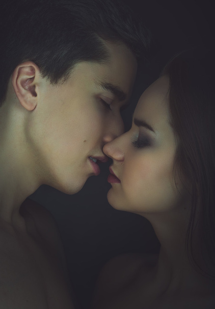 Çift portre öpüşme. Instagram tonda. - Fotoğraf, Görsel