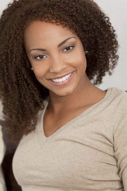 Beautiful Mixed Race African American Girl With Perfect Smile - Zdjęcie, obraz