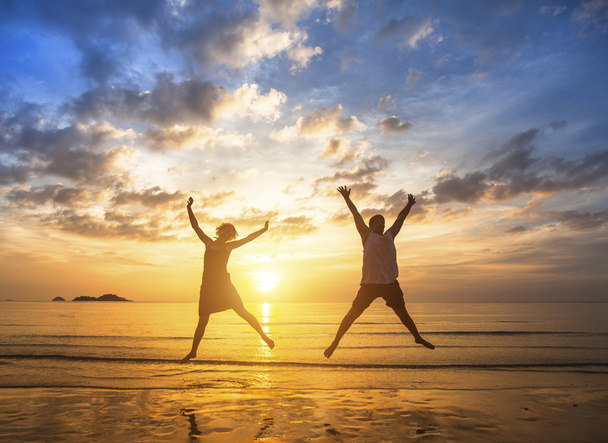 Пара прыжков на пляж
 - Фото, изображение