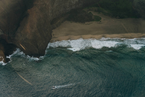 Incredibile vista sulla valle di Kalalau e sulla costa di Na Pali a Kauai. Foto di alta qualità - Foto, immagini