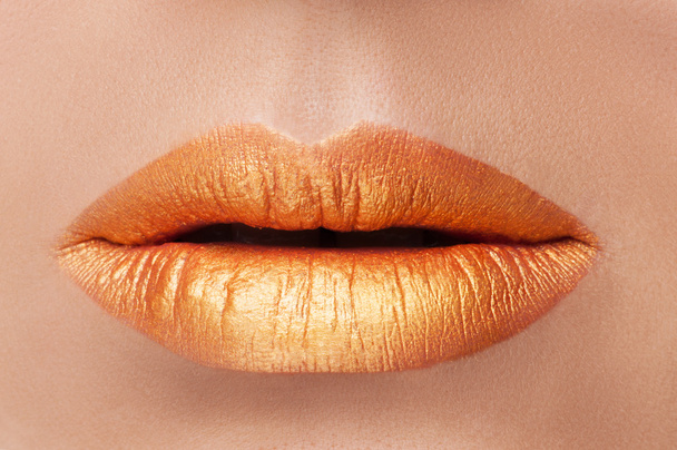 Золотые губы
 - Фото, изображение