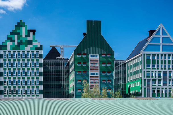 Moderne Architektur am Principialeweg in der Innenstadt von Zaandam. Provinz Nordholland in den Niederlanden - Foto, Bild