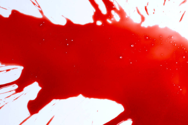 Gocce di sangue su sfondo bianco
. - Foto, immagini