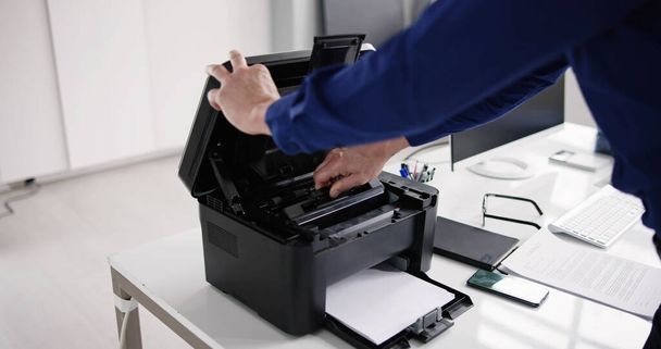 Printer Toner Cartridge Change In Laser Copier. Printout Technology - Zdjęcie, obraz