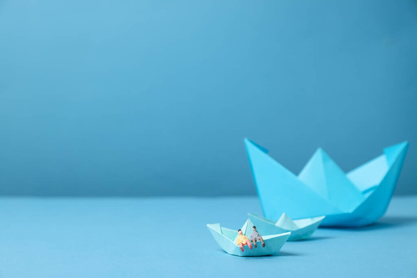 Concept of travel and adventure with paper boats - Фото, зображення