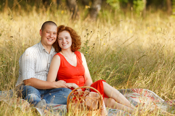 Young couple at outdoor - Foto, imagen