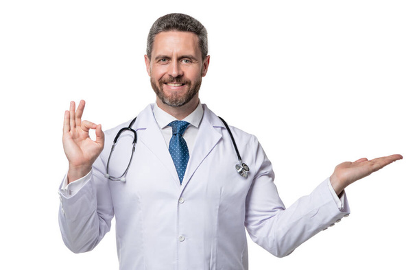 cheerful healthcare therapist with stethoscope. healthcare therapist. healthcare therapist man. - Foto, imagen