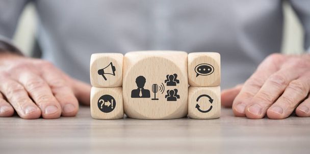 Wooden blocks with symbol of coaching concept - Photo, Image