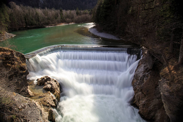 Wodospad Lech koło Fussen, Bayern, Niemcy - Zdjęcie, obraz