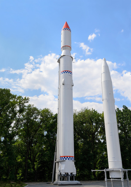 fusées spatiales
 - Photo, image