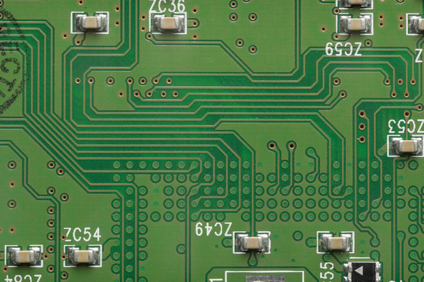 Lado posterior de una placa de circuito, diseño de placa de circuito impreso - Foto, imagen