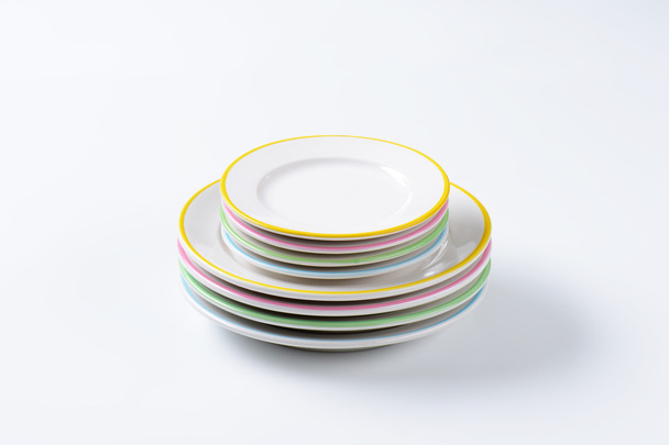 Комплекты обеденной тарелки
 - Фото, изображение