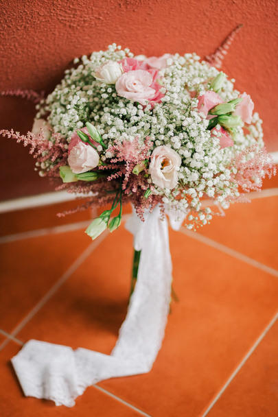 свадебный букет в стиле кремового изобразительного искусства
 - Фото, изображение