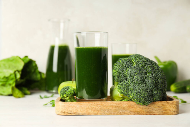 Green detox smoothie, concept of healthy nutrition and healthy lifestyle - 写真・画像