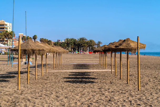 Strand van La Carihuela playa tussen Torremolinos en Benalmadena Andalusië Costa del Sol Spanje - Foto, afbeelding