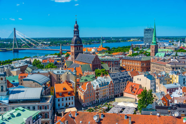 Αεροφωτογραφία του κέντρου της λεττονικής πρωτεύουσας Ρίγα. - Φωτογραφία, εικόνα