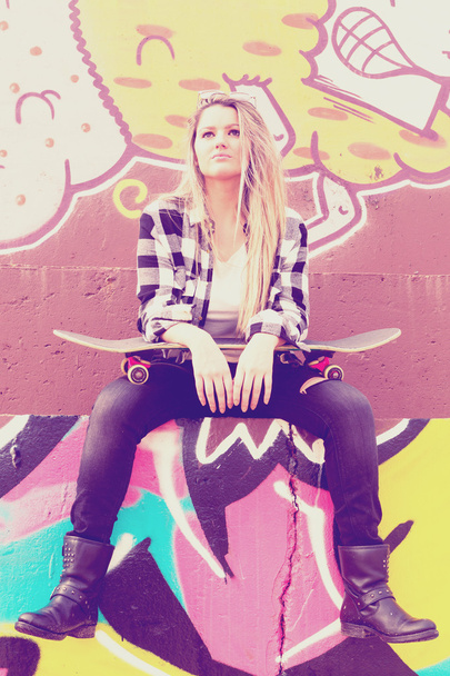 Krásný ženský skateboardista - Fotografie, Obrázek