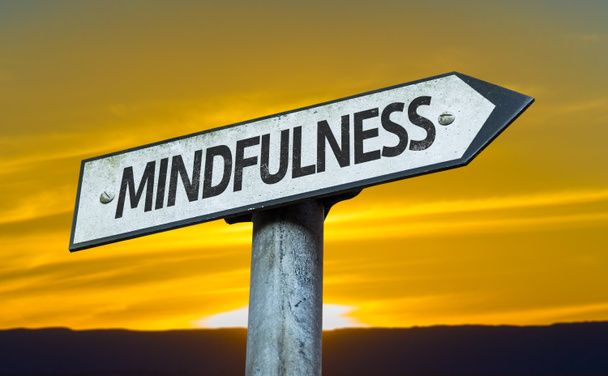 Texto: Mindfulness en el signo
 - Foto, Imagen