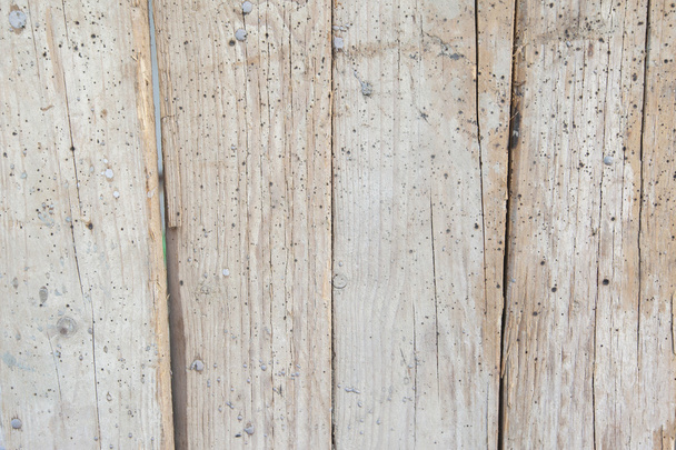 las tablas de madera
 - Foto, imagen