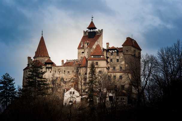 Zamek Bran Siedmiogrodzie, w Rumunii, znany jako "Dracula's Castle". - Zdjęcie, obraz
