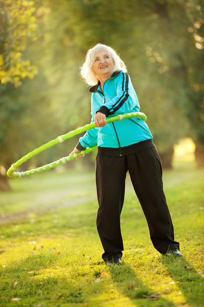 Senior Woman doing Exercises in Nature - Φωτογραφία, εικόνα