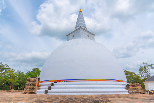 Mirisavetiya Stupa at Anuradhapura at Sri Lanka. - Photo, Image