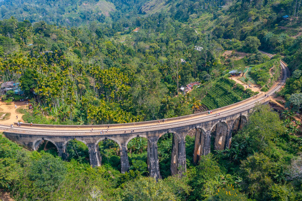 The Nine Arches Bridge near Ella, Sri Lanka. - Foto, Bild