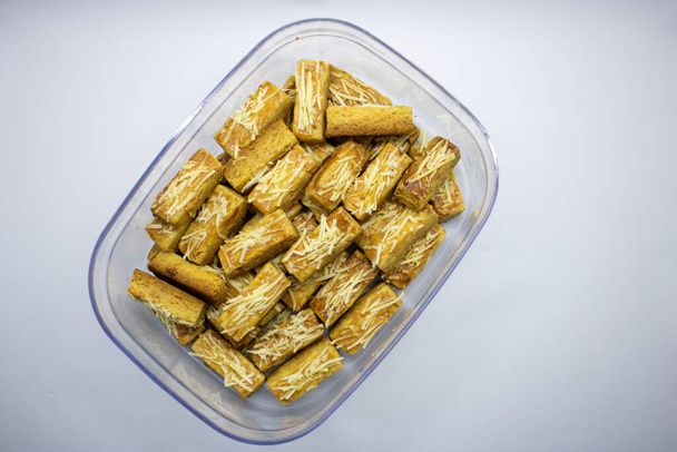 Kastengel es un snack de queso holandés en forma de palitos. - Foto, Imagen