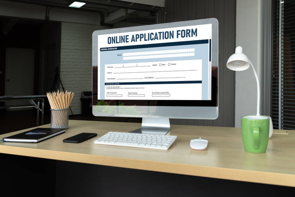 Online jelentkezési lap modis regisztrációhoz az internetes honlapon - Fotó, kép