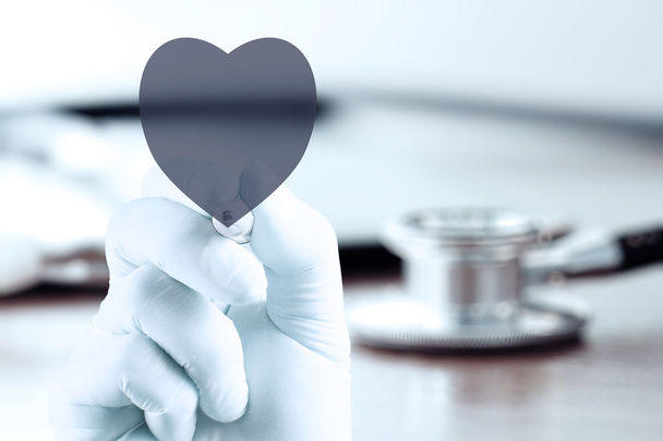 szív-egészségügyi interaktív eszközök
