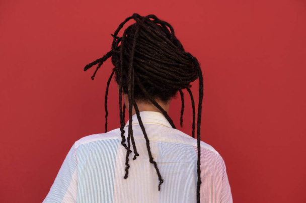 Close up shot of man with locs hairstyle - Foto, imagen