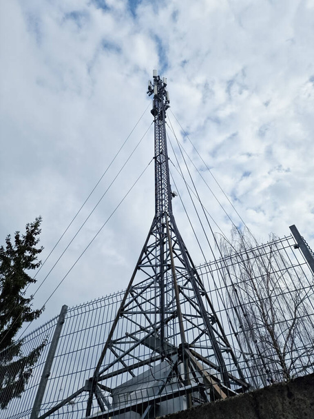 Base station antenna tower and LTE antenna mast for 4G LTE and 5G technologies - Photo, Image