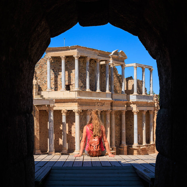 Roman amphitheater , tour tourism in Spain- Merida, Estremadura - Фото, изображение