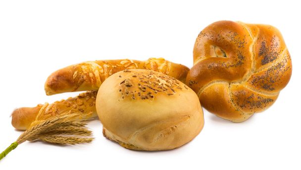 Chléb s bandou uši pšenice izolovaných na bílém pozadí - Fotografie, Obrázek