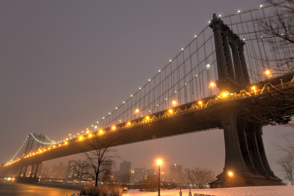 マンハッタン橋、吹雪 - 写真・画像