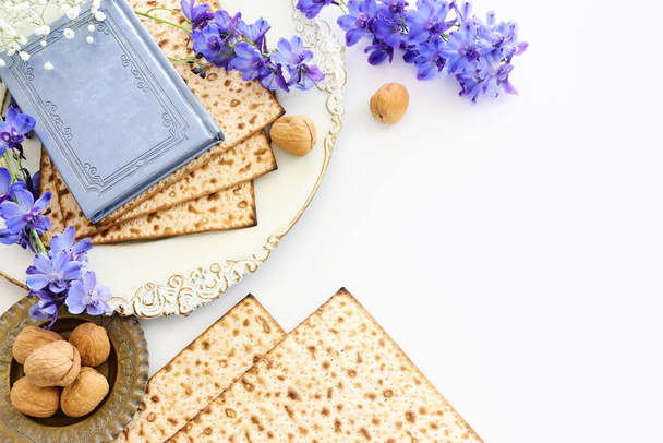 Pesah celebration concept (jewish Passover holiday) over isolated white background - Foto, Bild