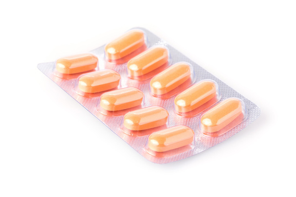 pilules de médical isolé sur fond blanc
 - Photo, image