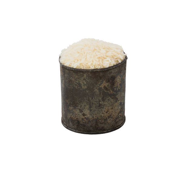 rijst in oude kunnen geïsoleerd - Foto, afbeelding