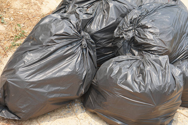 bolsas de basura negras para basura - Foto, imagen