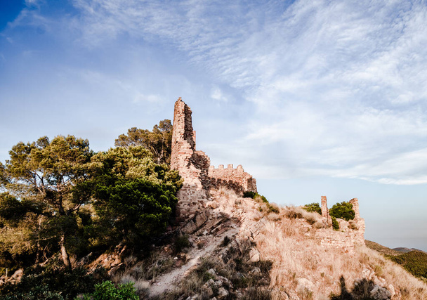 Ρωμαϊκό κάστρο του δήμου Serra στην Ισπανία. - Φωτογραφία, εικόνα