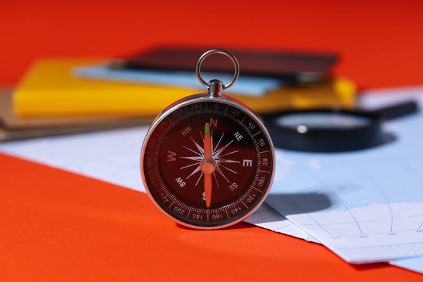 Obchodní navigace koncept s kompasem, close up - Fotografie, Obrázek