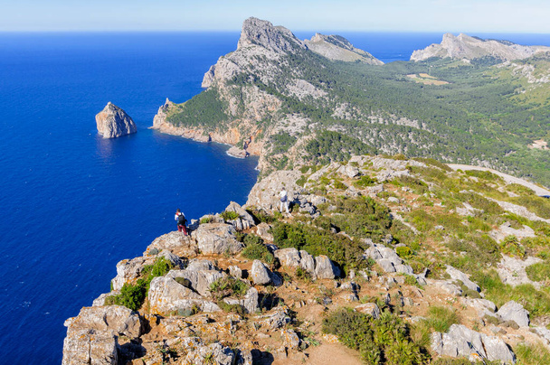 スペイン・マヨルカ島の海岸線上からの眺め - 写真・画像