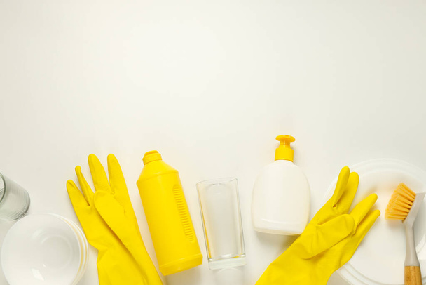 Detergente, accesorios para lavar y limpiar platos - Foto, Imagen