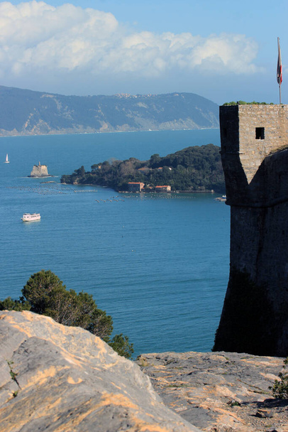 Morze Śródziemne, zatoka poetów w Portovenere, Włochy - Zdjęcie, obraz