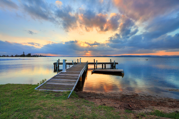 Puesta de sol en Belmont, Lake Macquarie, NSW Australia
 - Foto, Imagen