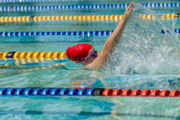 Chica nadadora
 - Foto, imagen