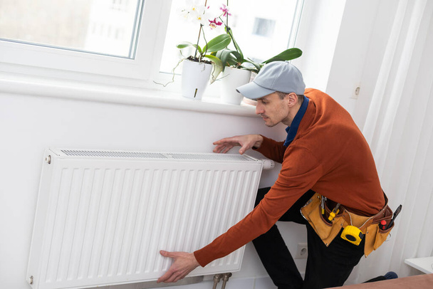adjustment of heating radiator. temperature - Photo, Image