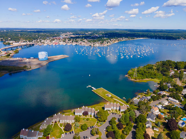 Vista aérea de North River y Danvers River en la desembocadura del río hasta el Atlántico en el distrito histórico de Salem Neck en la ciudad de Salem, Massachusetts MA, EE.UU..  - Foto, Imagen