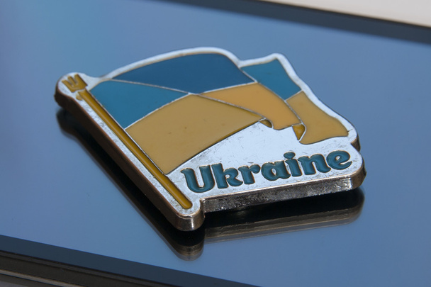 Iconos imanes Bandera de Ucrania. Símbolos ucranianos
. - Foto, imagen